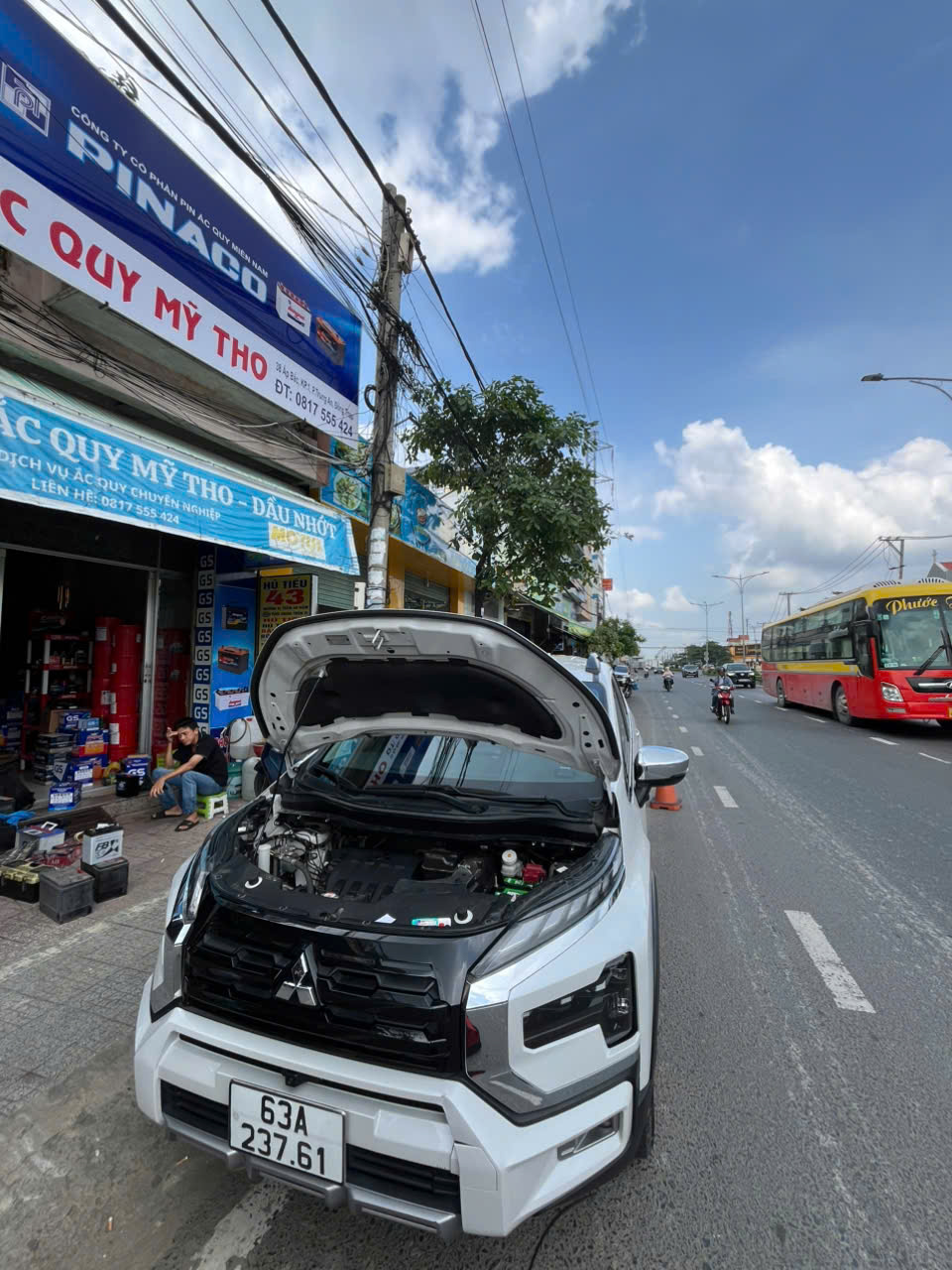 Thay Bình Ắc Quy Ô Tô Mitsubishi Xpander